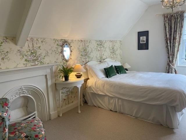 The Mount Somerton Retreat - Nr Bruton, Glastonbury, The Spectacular Wells Cathedral, Millfield School, Leonardo Helicopters, Yeovilton Экстерьер фото